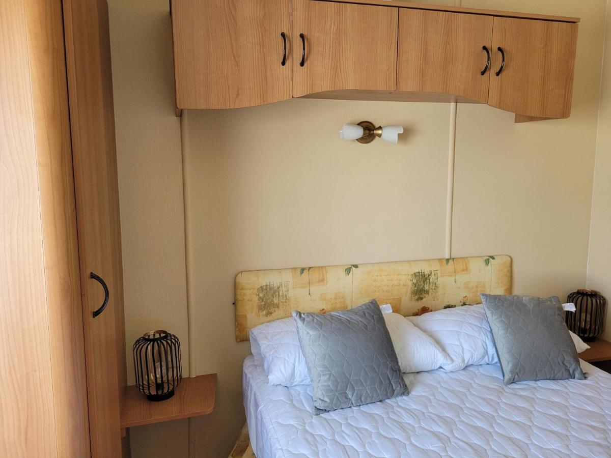 6 Berth On Millfields Apartment อินโกลด์เมลส์ ภายนอก รูปภาพ